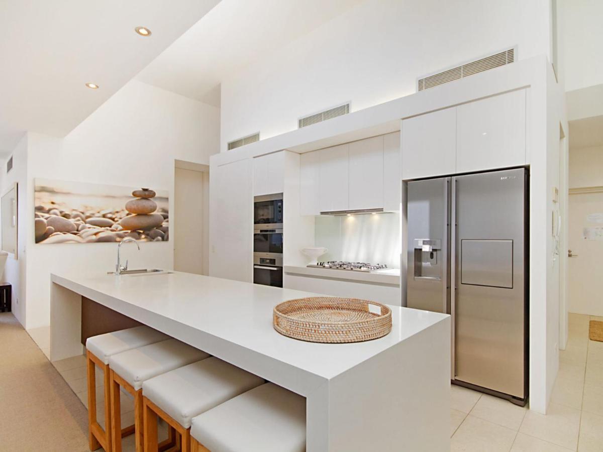 Eden Unit 1001 - Luxury 3 Bedroom Penthouse Close To The Beach In Rainbow Bay Coolangatta
