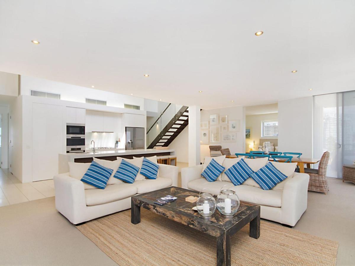 Eden Unit 1001 - Luxury 3 Bedroom Penthouse Close To The Beach In Rainbow Bay Coolangatta Apartment *